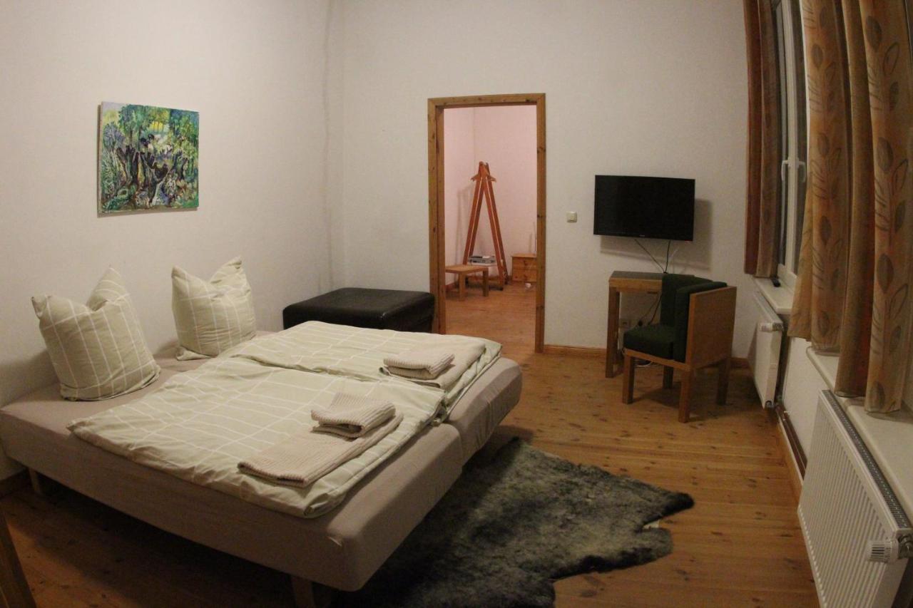 Gutshaus Mit Seeblick - ökologisch&nachhaltig Apartment *