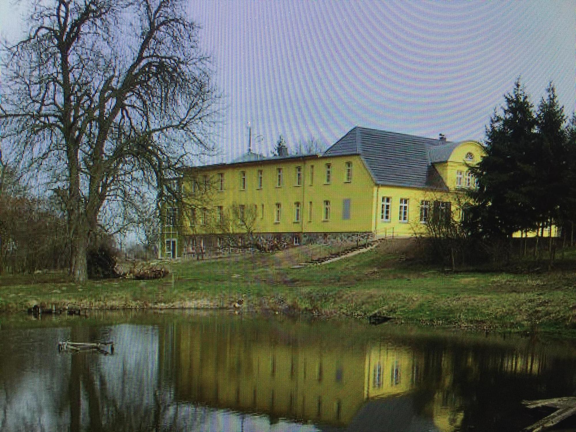 Apartment Gutshaus Mit Seeblick - ökologisch&nachhaltig